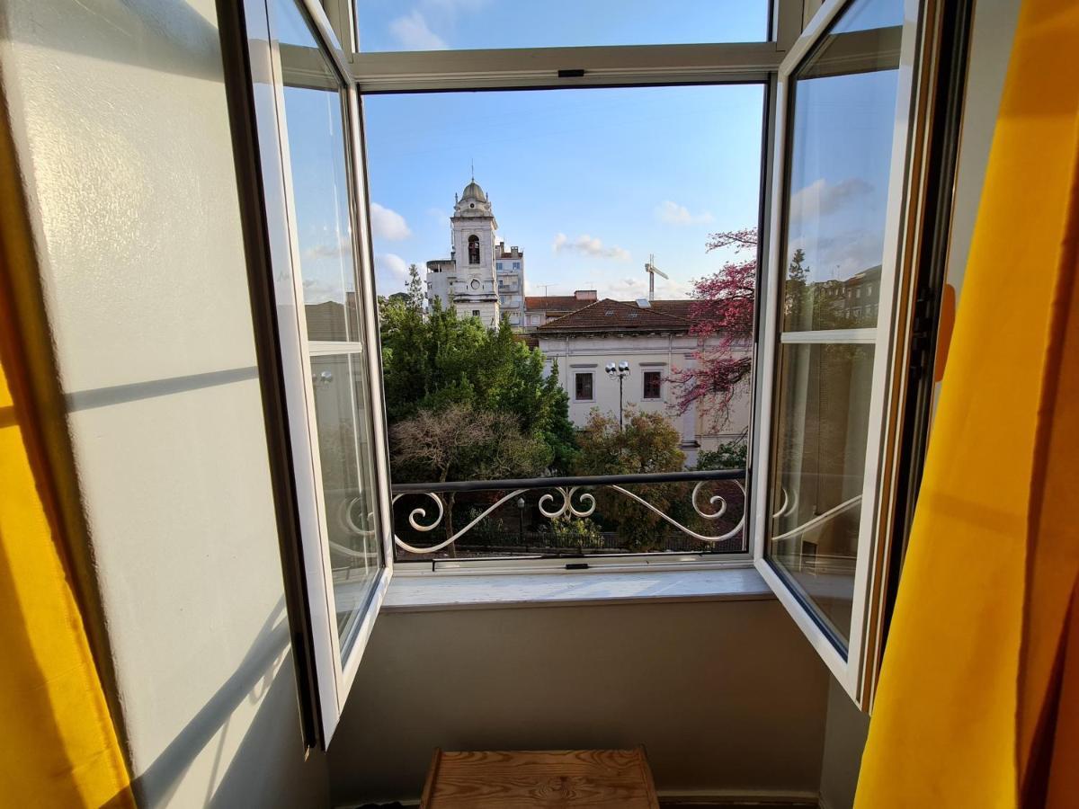 Shangri-La Hostel Anjos Lisboa Екстериор снимка