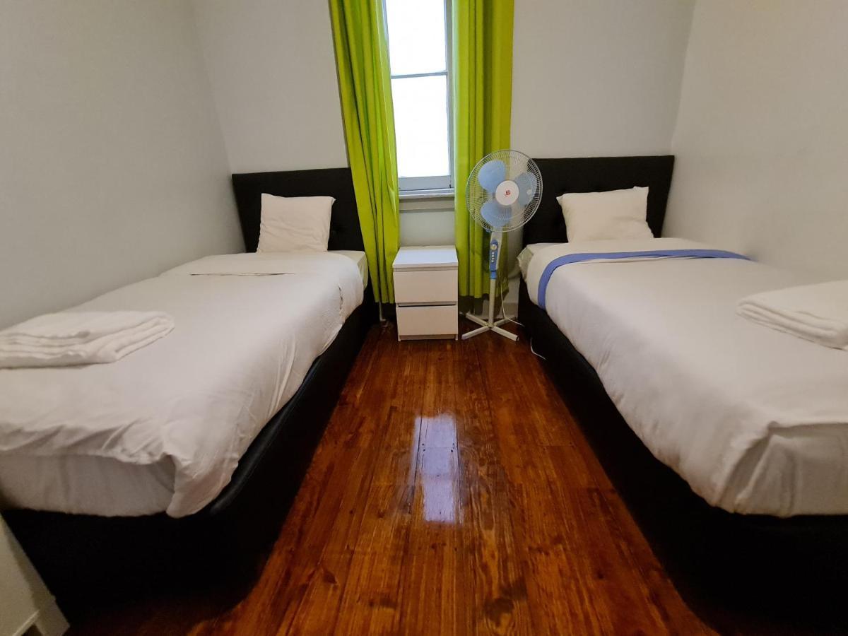 Shangri-La Hostel Anjos Lisboa Екстериор снимка